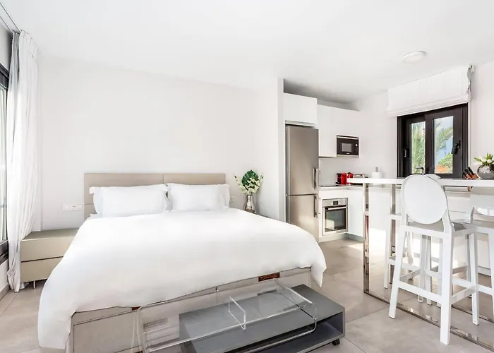 Apartmán By Riva - Chic, Contemporary In Puerto Banus Gardens