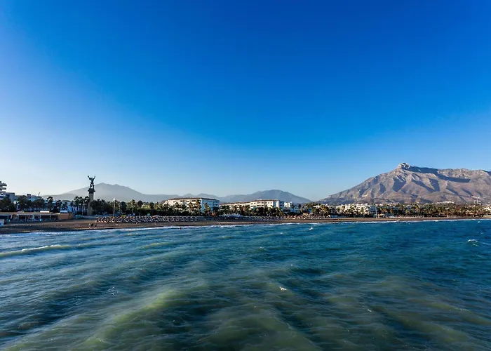 아파트 By Riva - Chic, Contemporary In Puerto Banus Gardens 마르베야