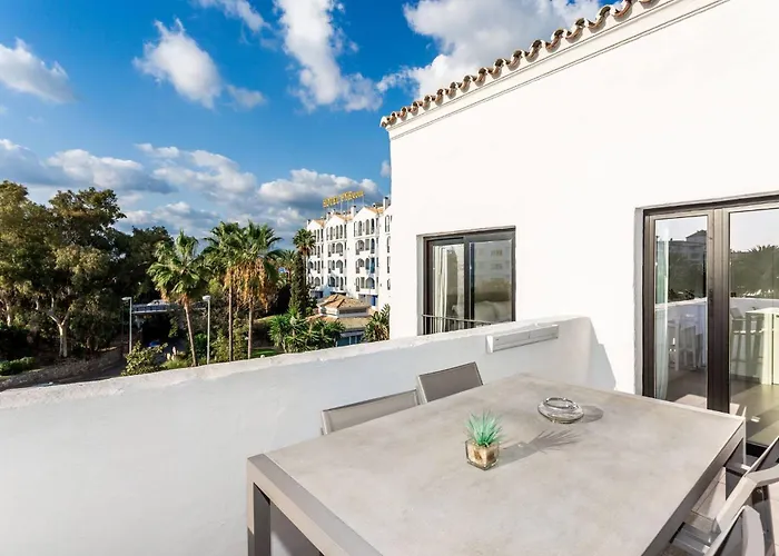 By Riva - Chic, Contemporary In Puerto Banus Gardens Apartament *